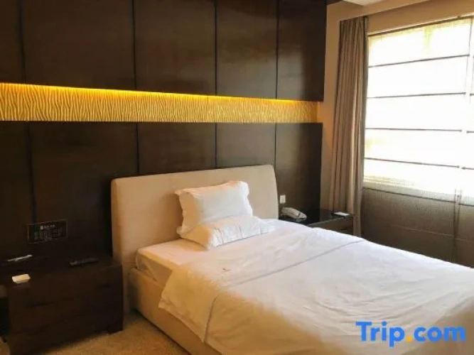 Standard Double Suite