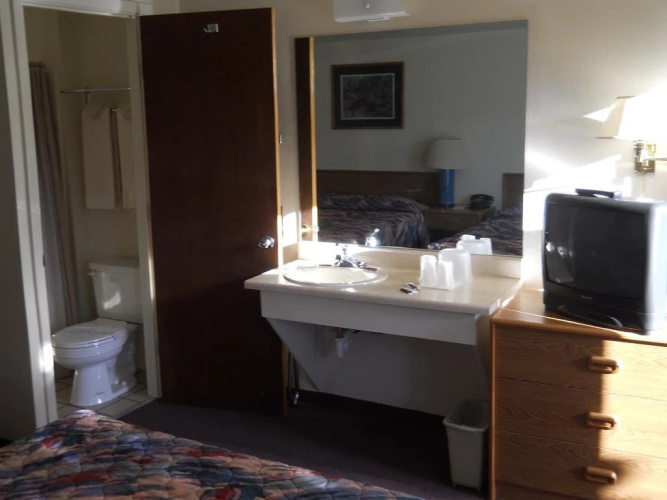 Tomahawk Lodge