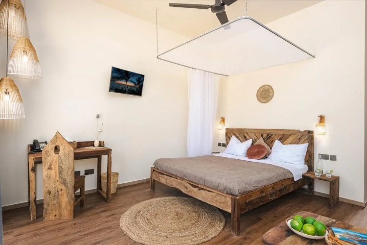 Clove Island Essence & Spa Boutique