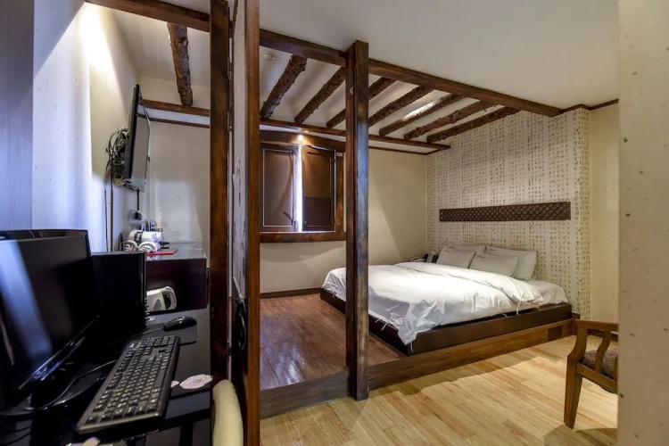 Sunflower Hotel