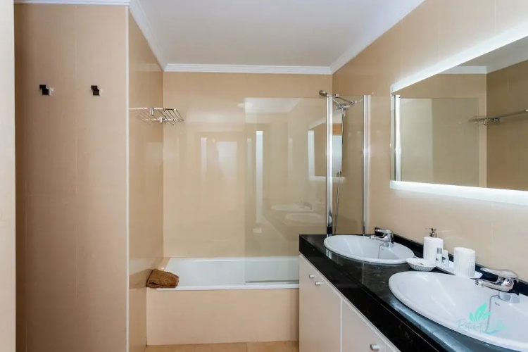 4 Bed Villa - Heated Pool, Pool Table, Bbq, Patio