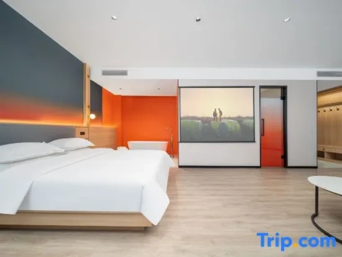 1 Bedroom Deluxe Suite