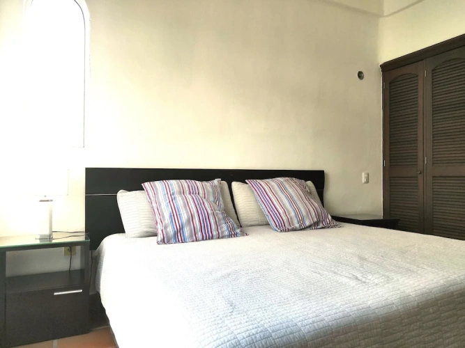 2 Bedrooms Grand Apartment with balcony and with courtyard view