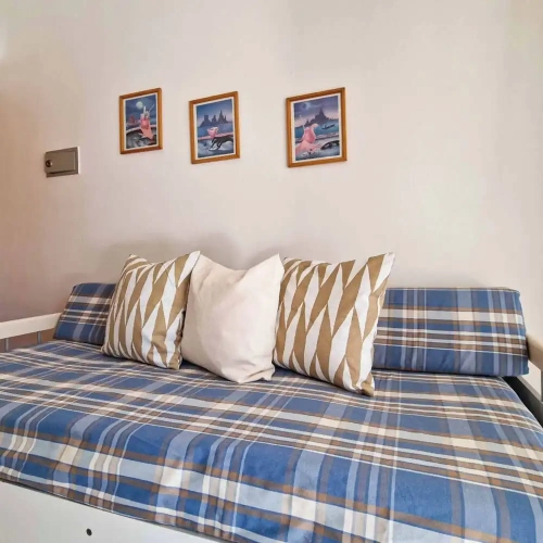 1 Bedroom Apartment with balcony and with city view