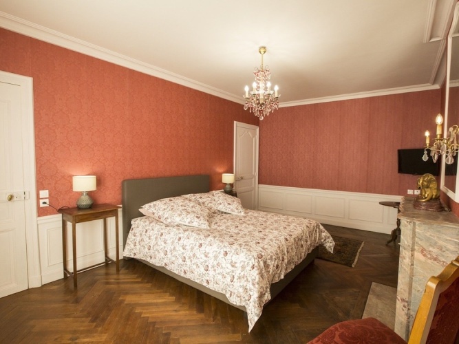 Comfort room