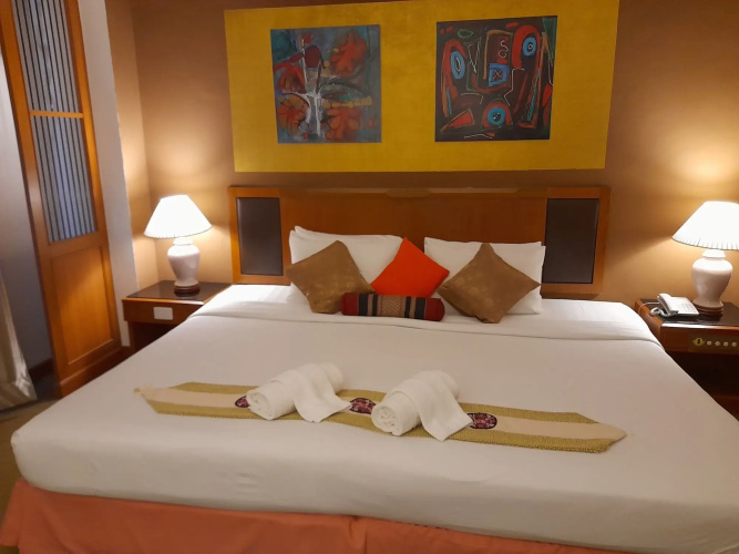 Songphanburi Hotel