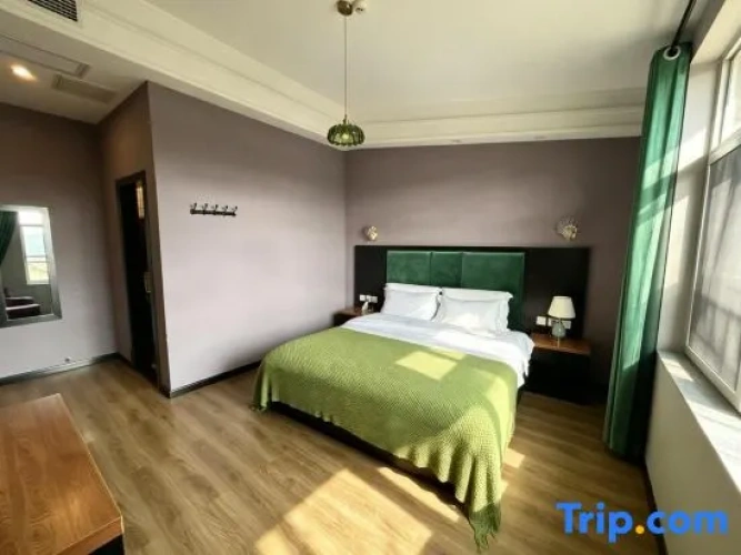 2 Bedrooms Suite