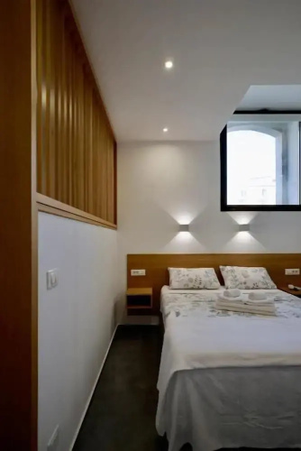 Eos Elegant Apartment & Suites