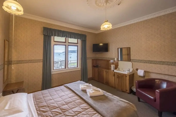 Standard Double room with balcony and with sea view