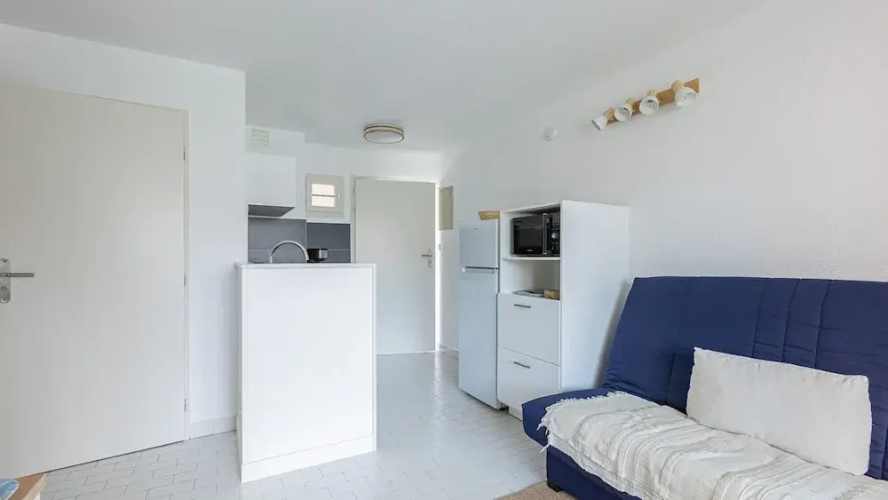 Bright & Breezy Retreat in Agde