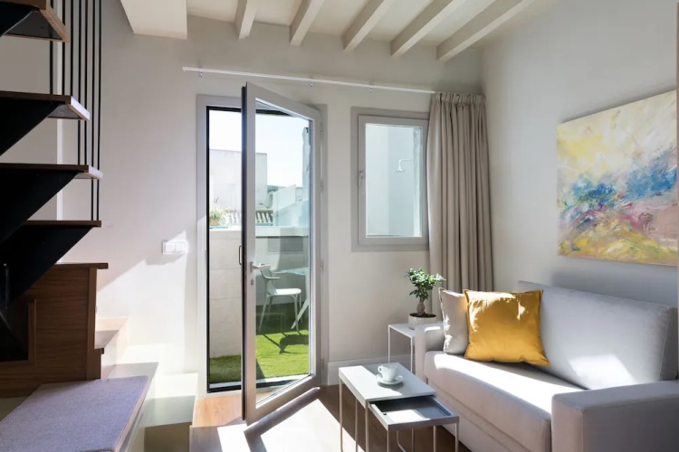 Puerta Catedral Arenal Suites