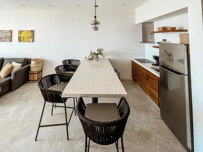 2 Bedrooms Apartment