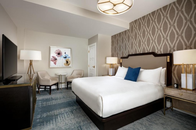 Executive Double Suite with city view