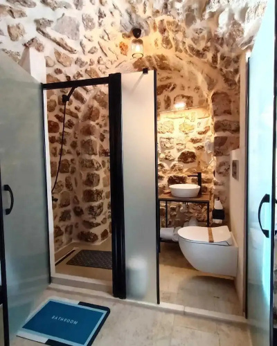 Tuğmaner Small House Ajar