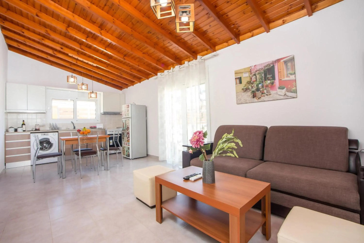Platanos House