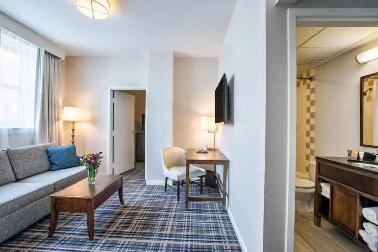 Double Suite