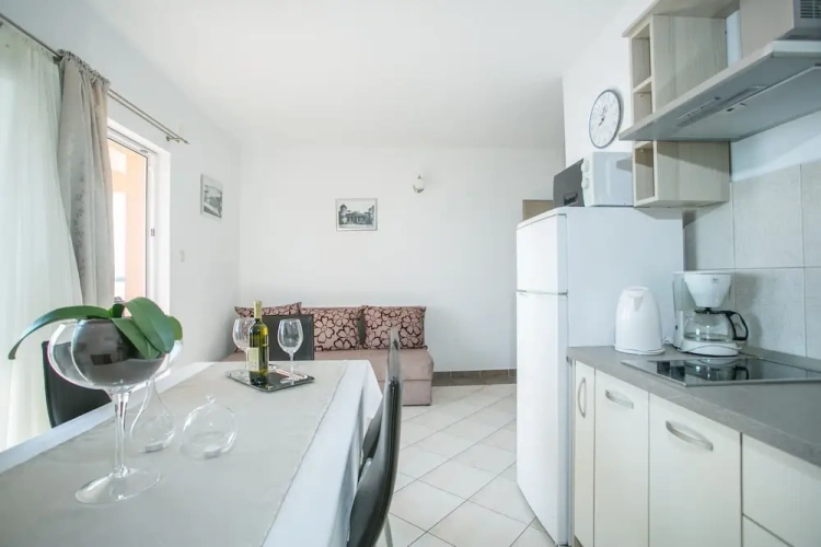 Comfort Quadruple Apartment with balcony and with sea view