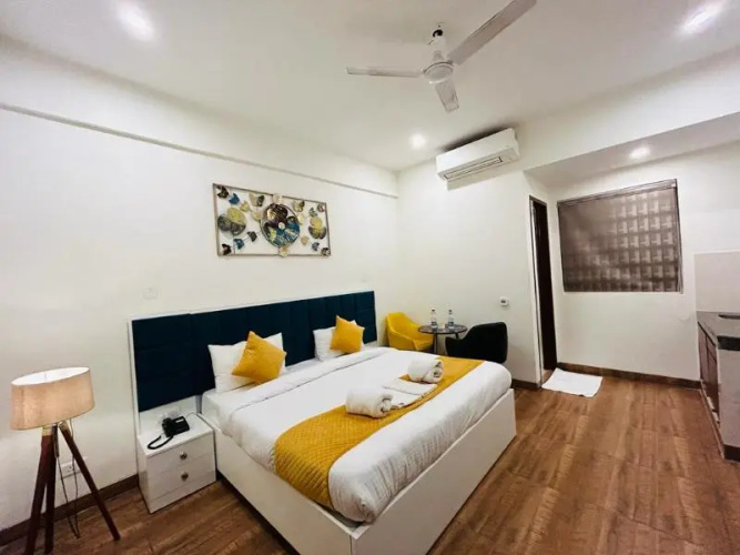 Hotel Amahi Inn Sector 30