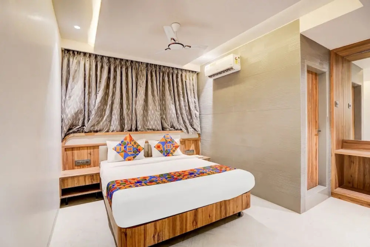 Fabhotel Mood Inn