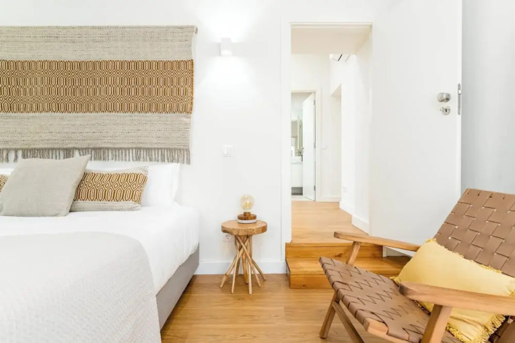 Limehome Evora Largo dos Penedos