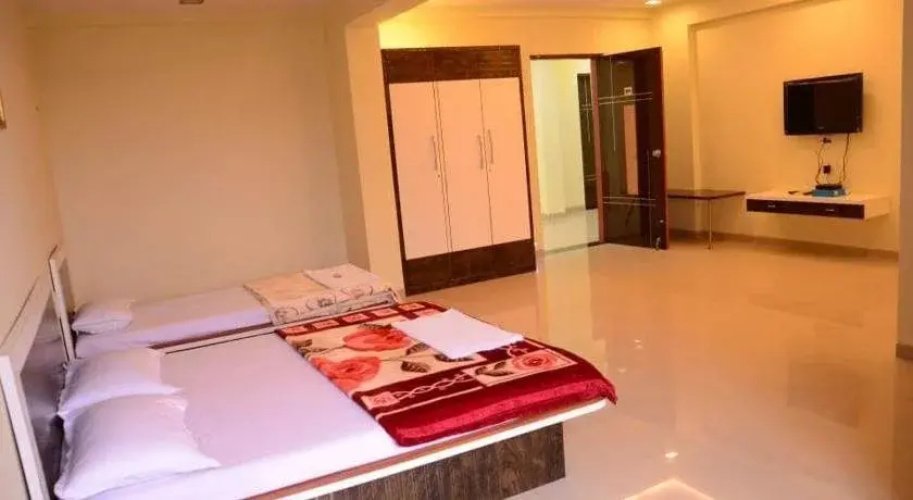 Hotel Gulab Paradise
