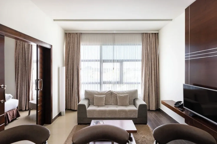 Standard Twin Suite
