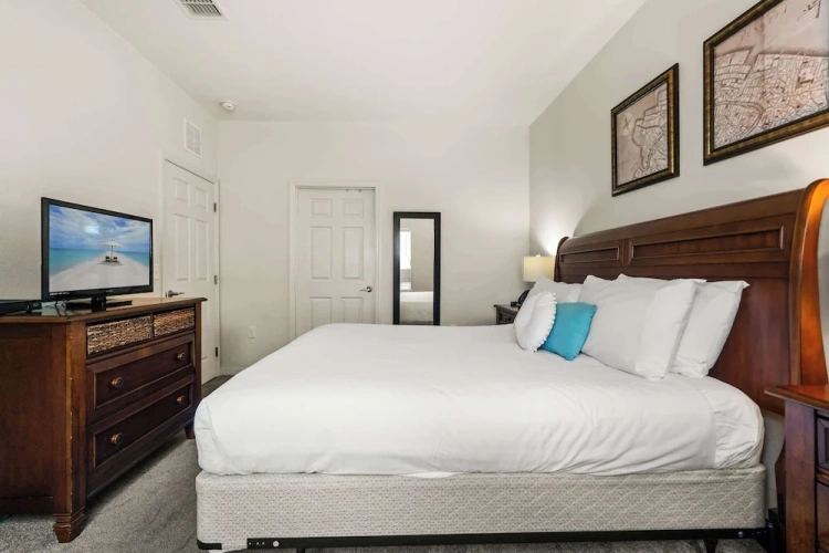 3 Bedrooms Villa