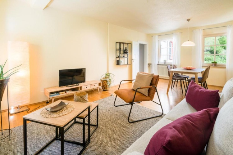 2 Bedrooms Apartment
