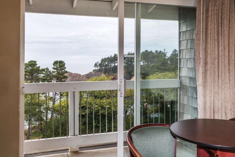 Standard Double room with ocean view