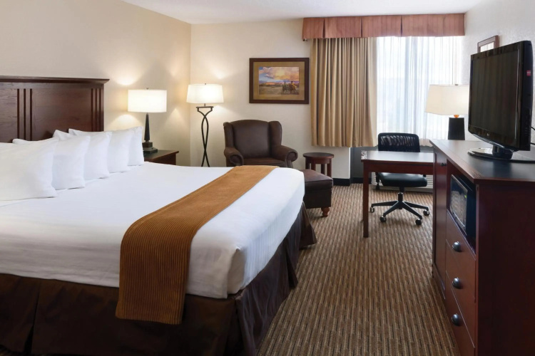 Ramkota Hotel & Conference Center