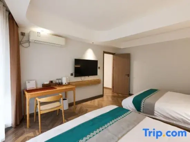 Deluxe Family room