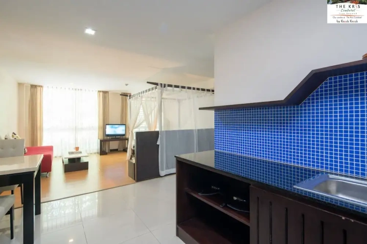 Deluxe Studio