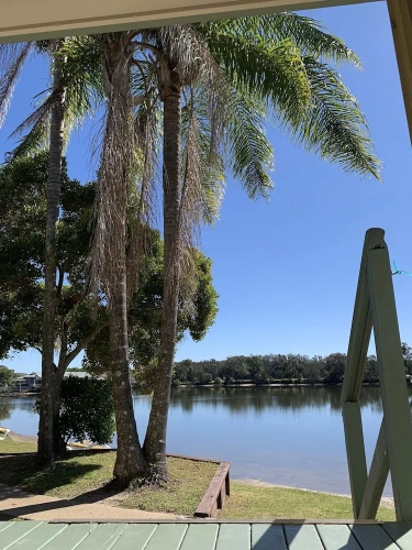 1 Bedroom Bungalow with water view