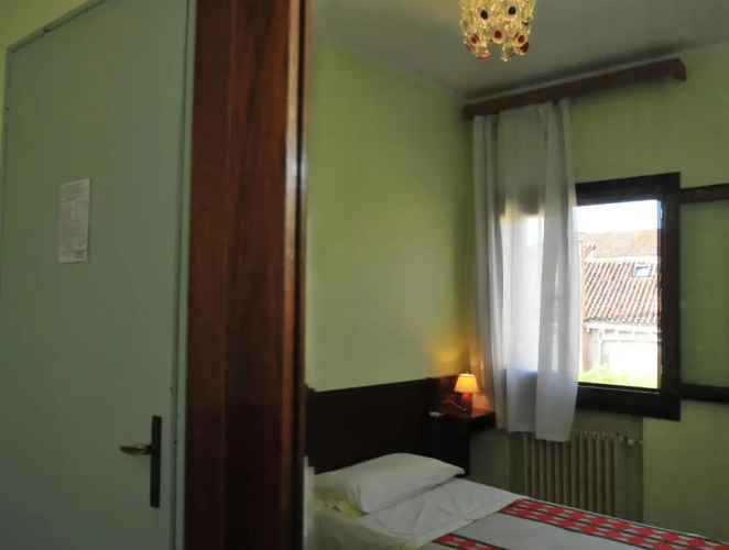 Standard Double room with view