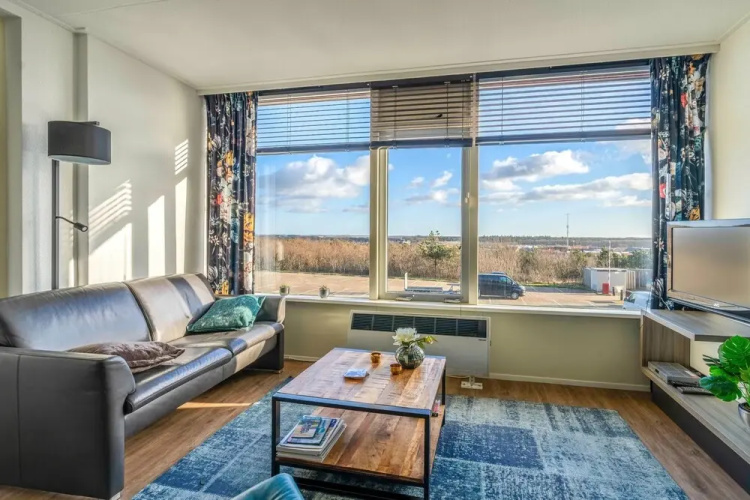 2 Person Apartment With Island View