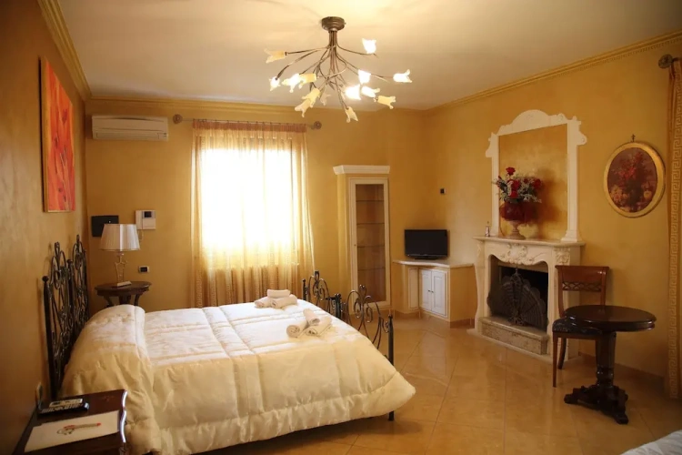 Deluxe Quadruple room with balcony and with sea view