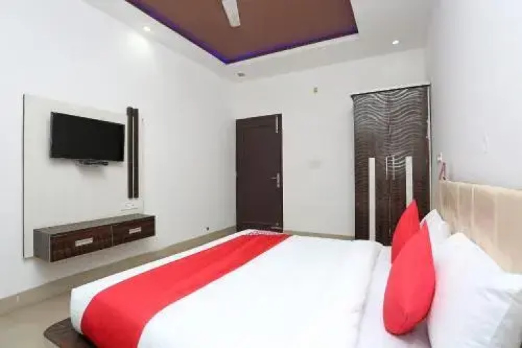 Hotel Abhinandan by OYO Rooms