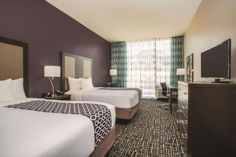 Standard Quadruple room with mountain view
