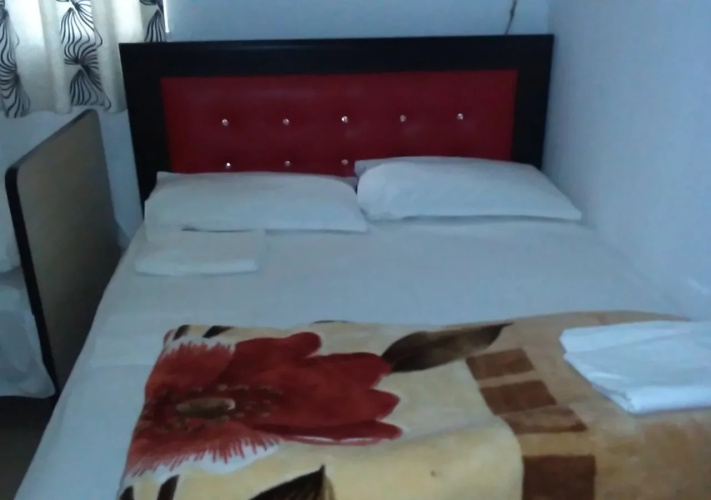 Hotel Flora