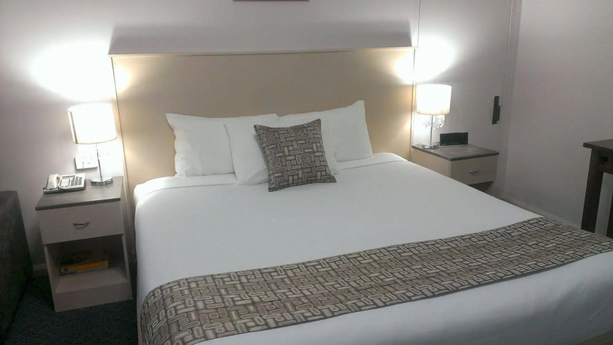 Lindy Lodge Motel