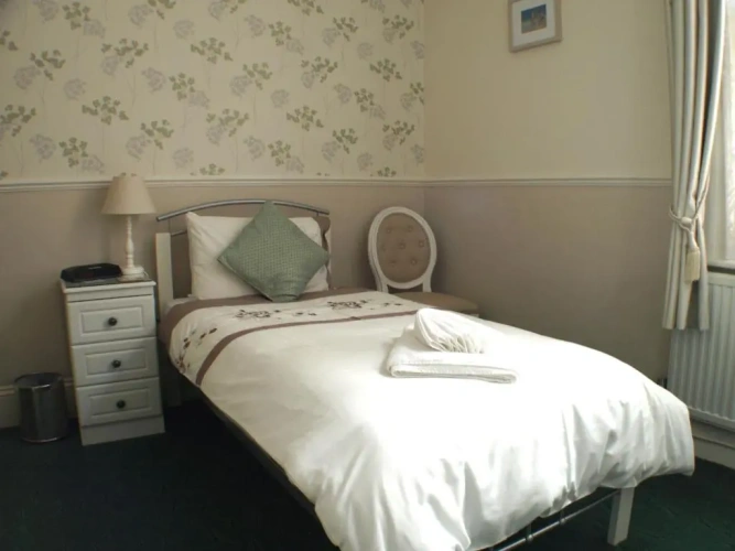 Standard Single room