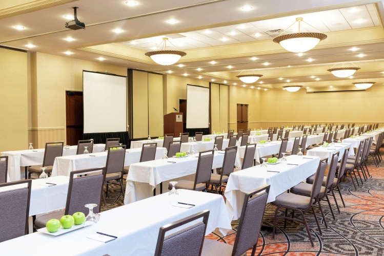 DoubleTree by Hilton Hotel Grand Rapids Airport photo 35