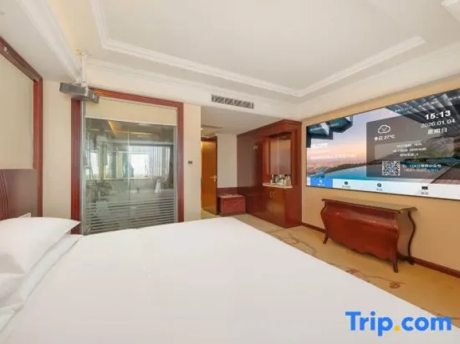 Deluxe Double Suite