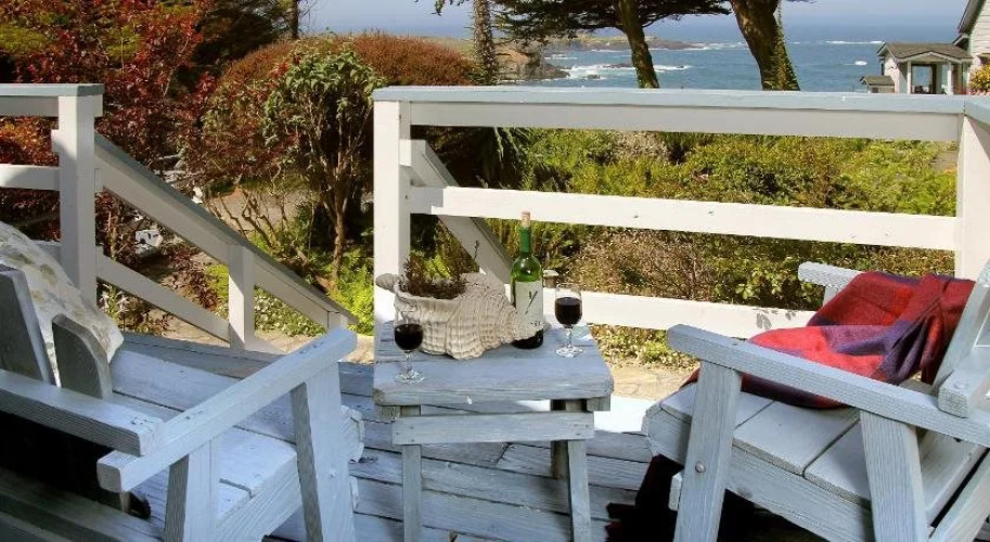Agate Cove Inn