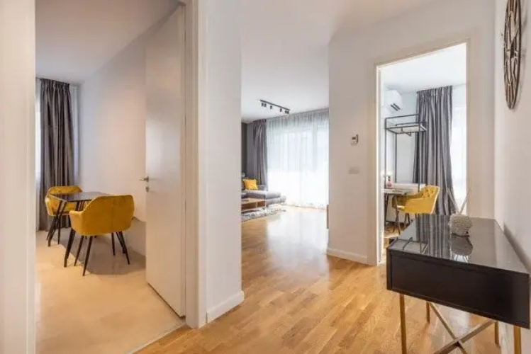 . TOFF ONE FLORESCA STUDIO - camere de inchiriat
