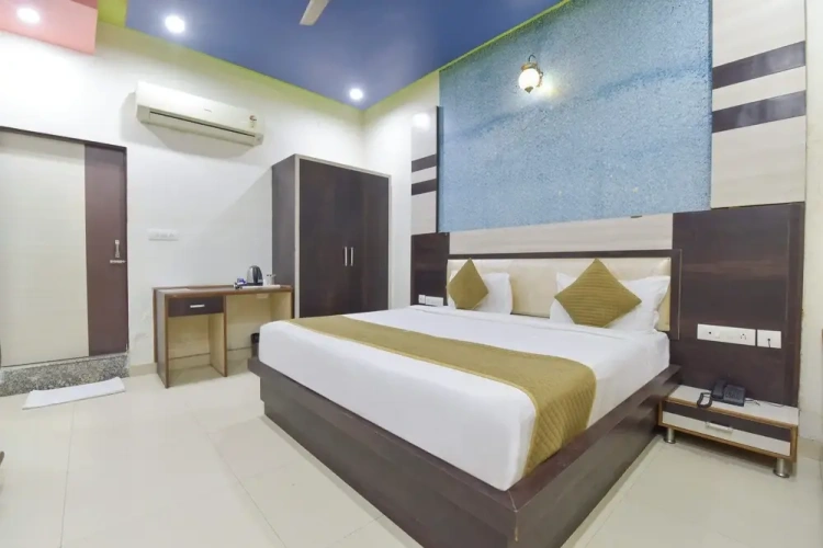 Bed in Dorm