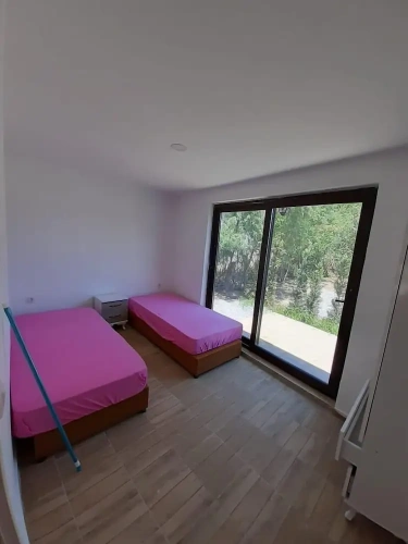 2 Bedrooms Villa