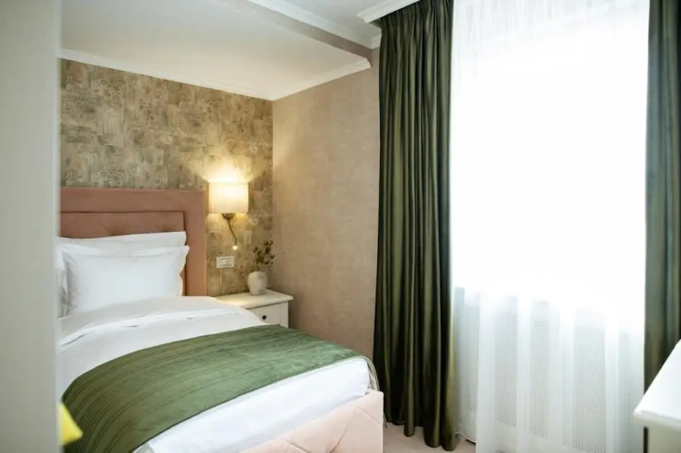 Deluxe Single room