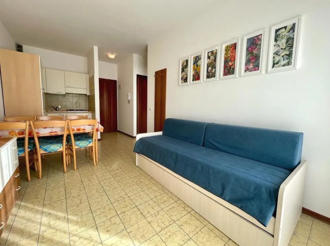 Apartment for Five With Balcony