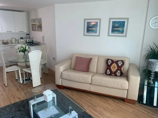 2 Bedrooms Luxury Apartment